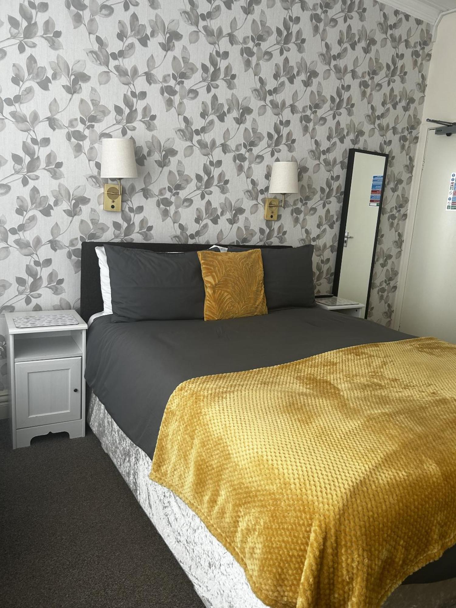 The Inglewood *adults Only* 4* Blackpool