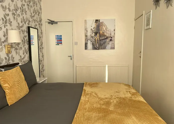 The Inglewood Hotel *Adults Only*