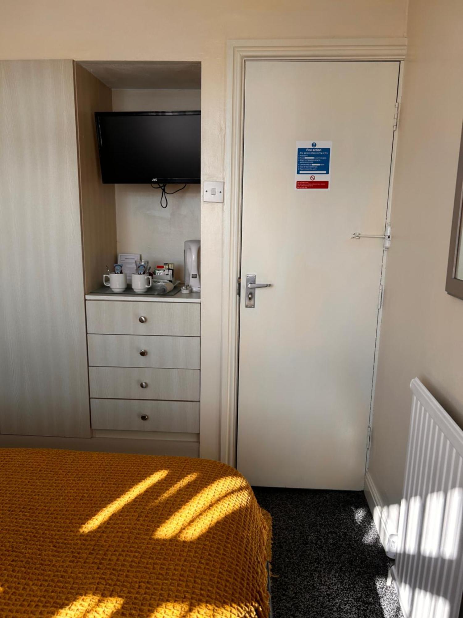 The Inglewood *adults Only* Hotel